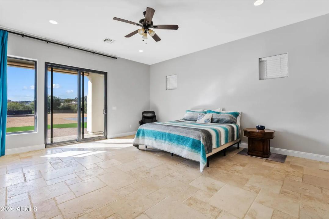 Real Estate Picture 33