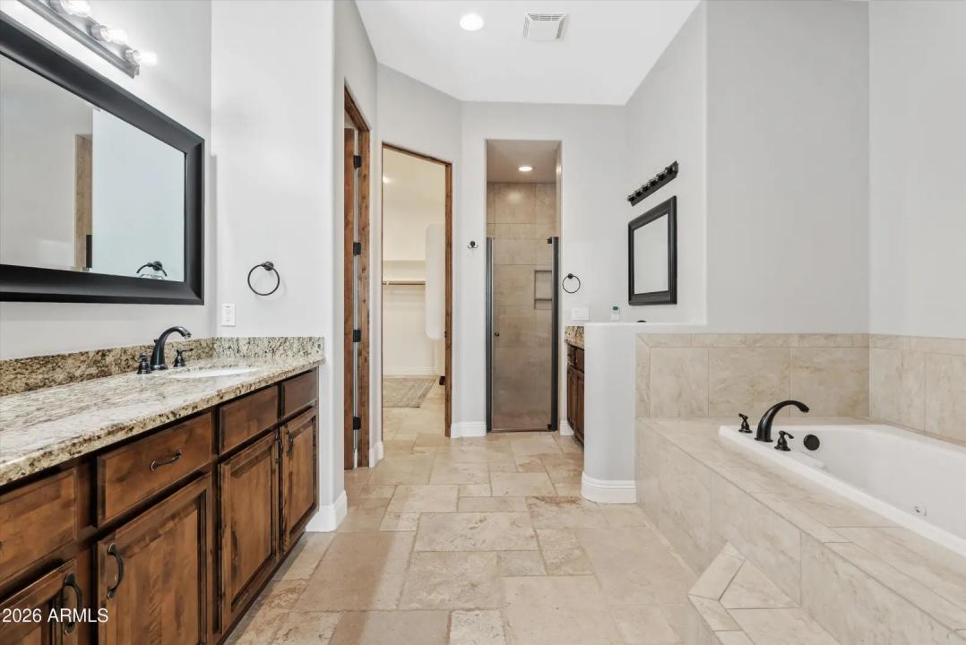 Real Estate Picture 36