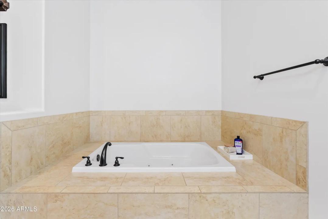 Real Estate Picture 39