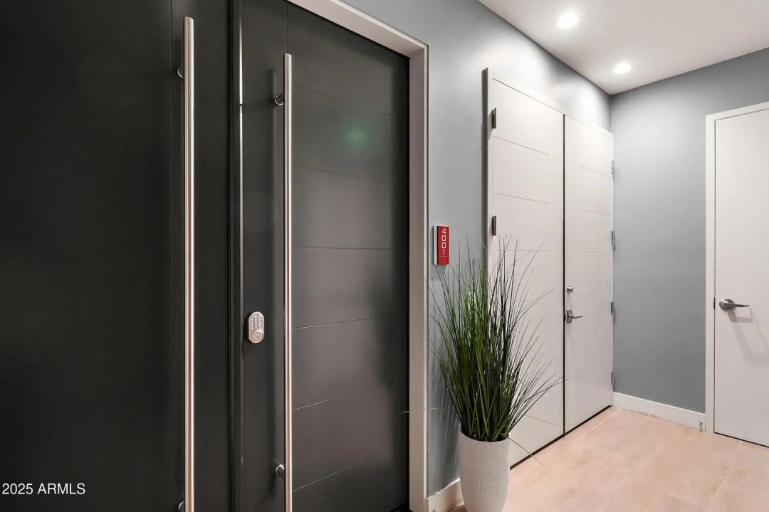 Real Estate Picture 2