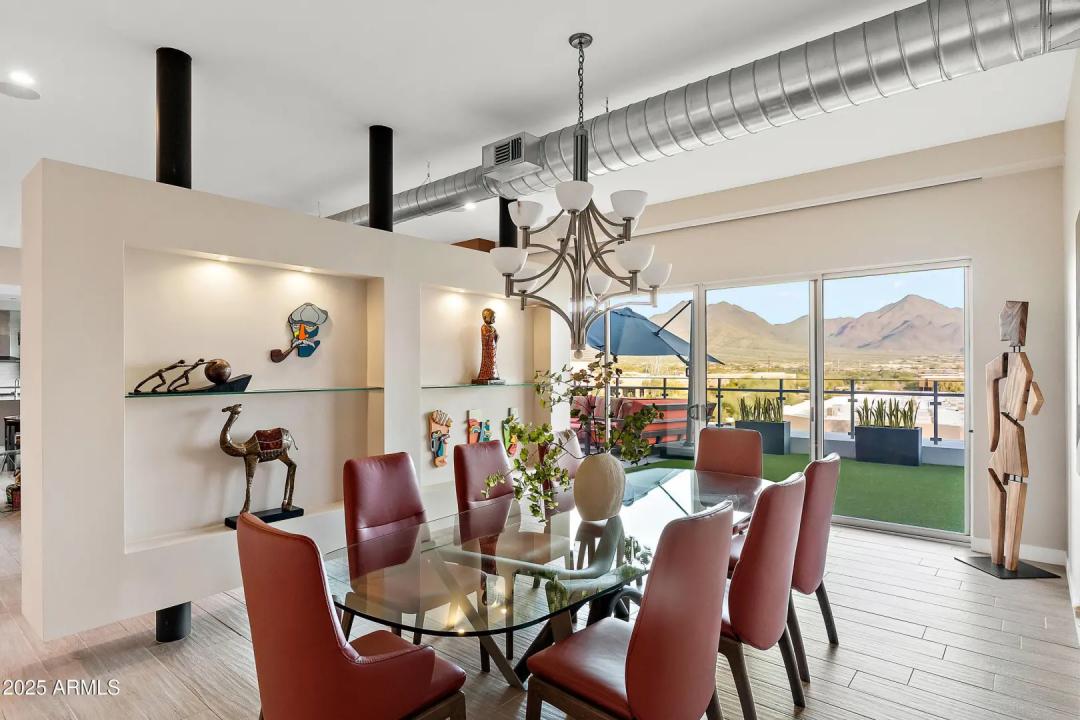 Real Estate Picture 10