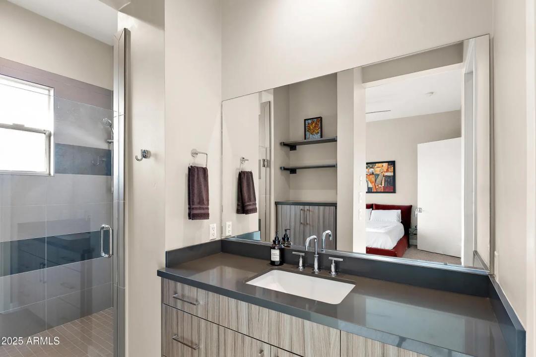 Real Estate Picture 21