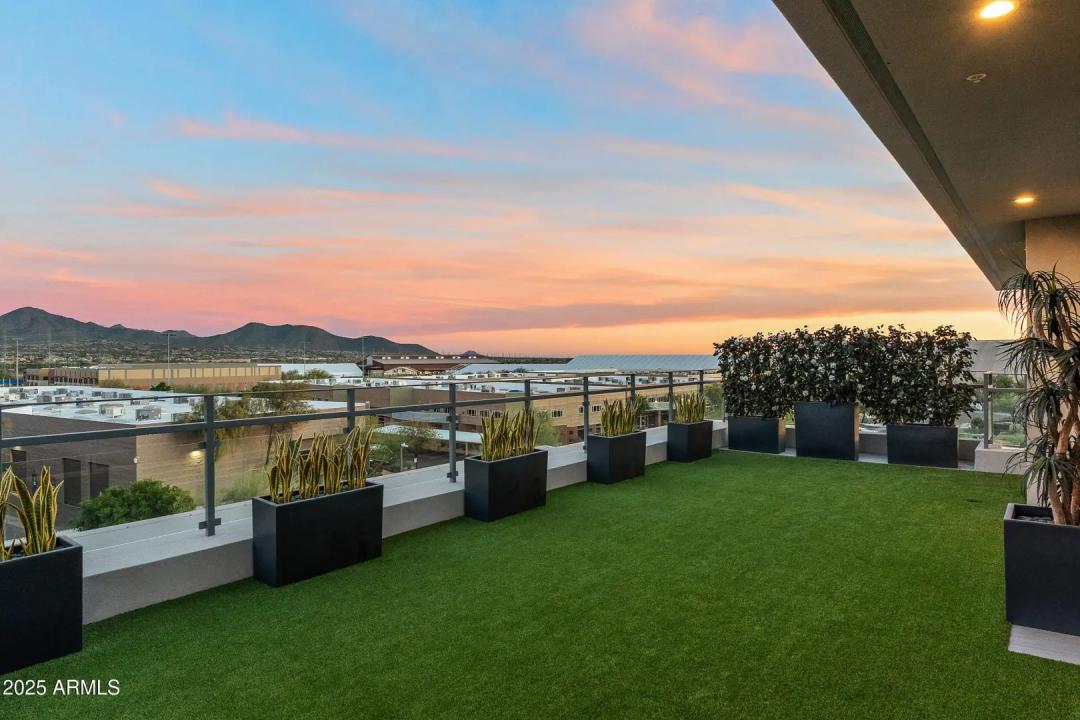 Real Estate Picture 36