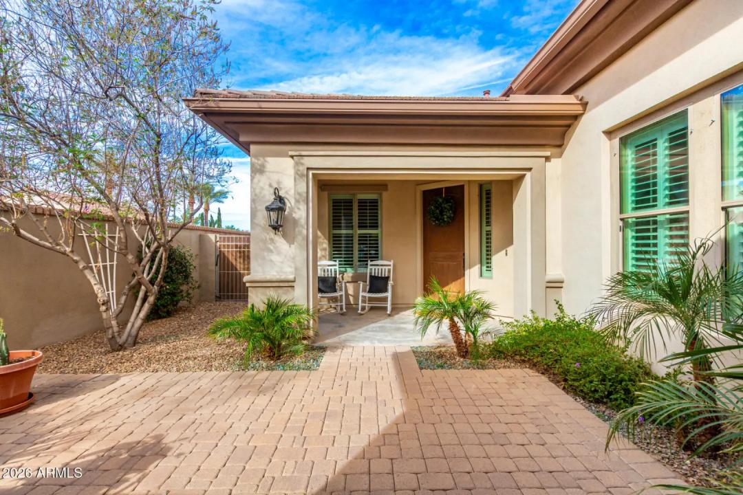 Real Estate Picture 7