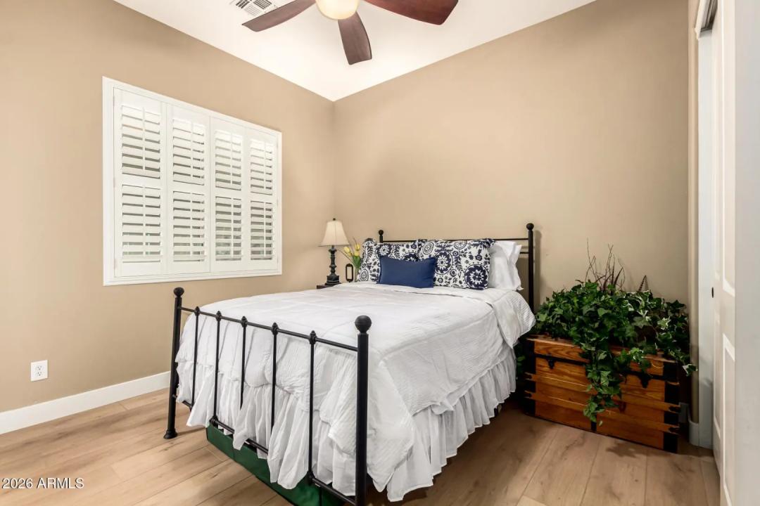 Real Estate Picture 37