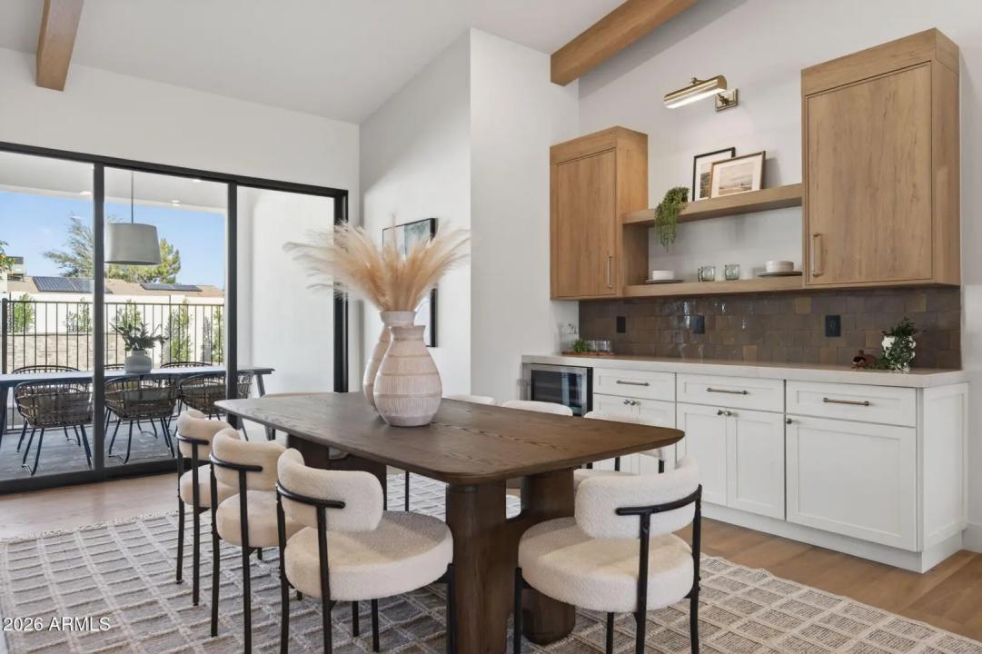 Real Estate Picture 13