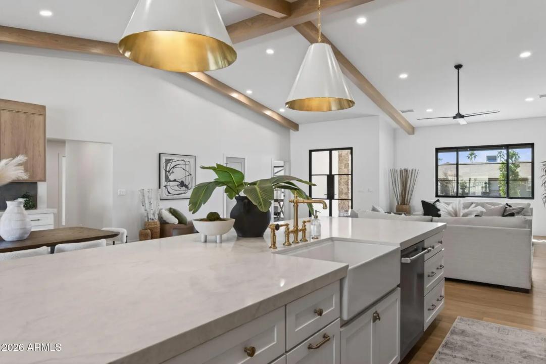 Real Estate Picture 20