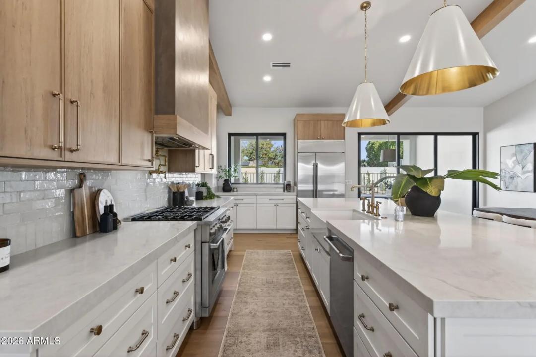 Real Estate Picture 21