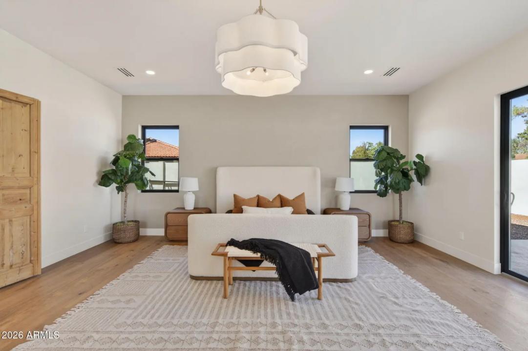 Real Estate Picture 27