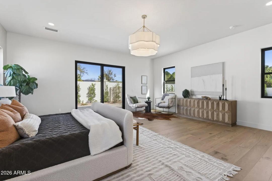 Real Estate Picture 29