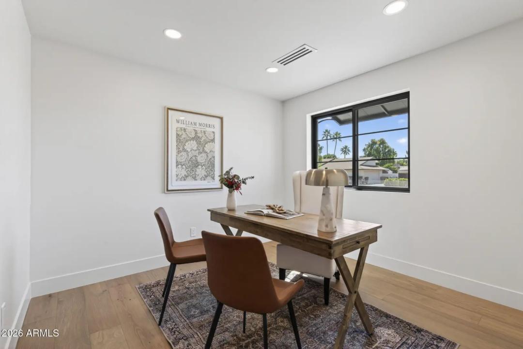 Real Estate Picture 37