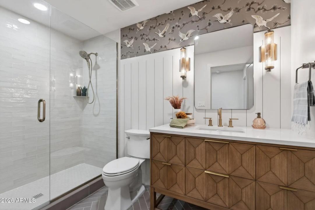 Real Estate Picture 39