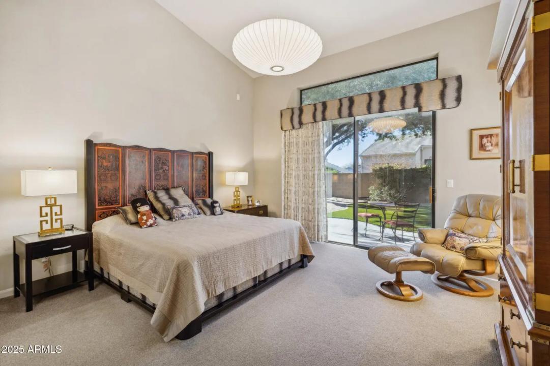 Real Estate Picture 22