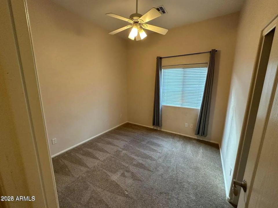 Real Estate Picture 12