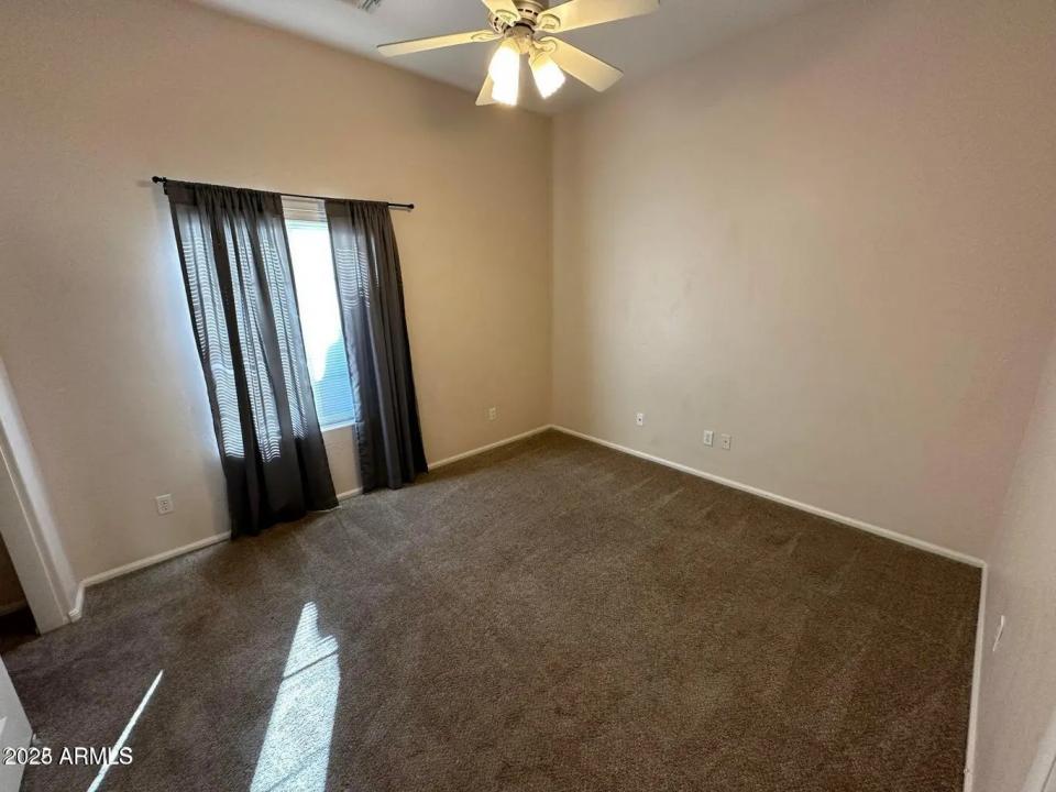 Real Estate Picture 13