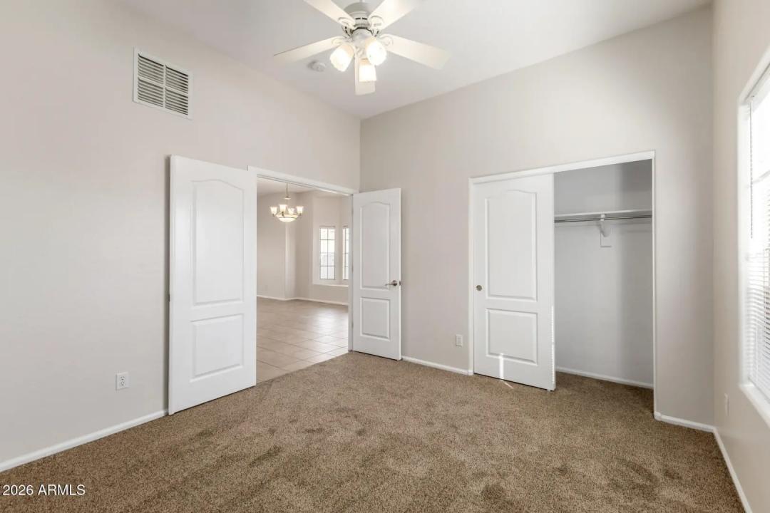 Real Estate Picture 5