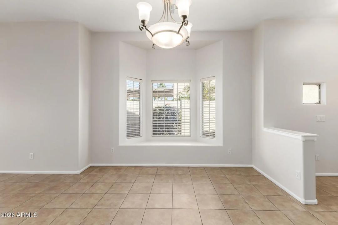 Real Estate Picture 6