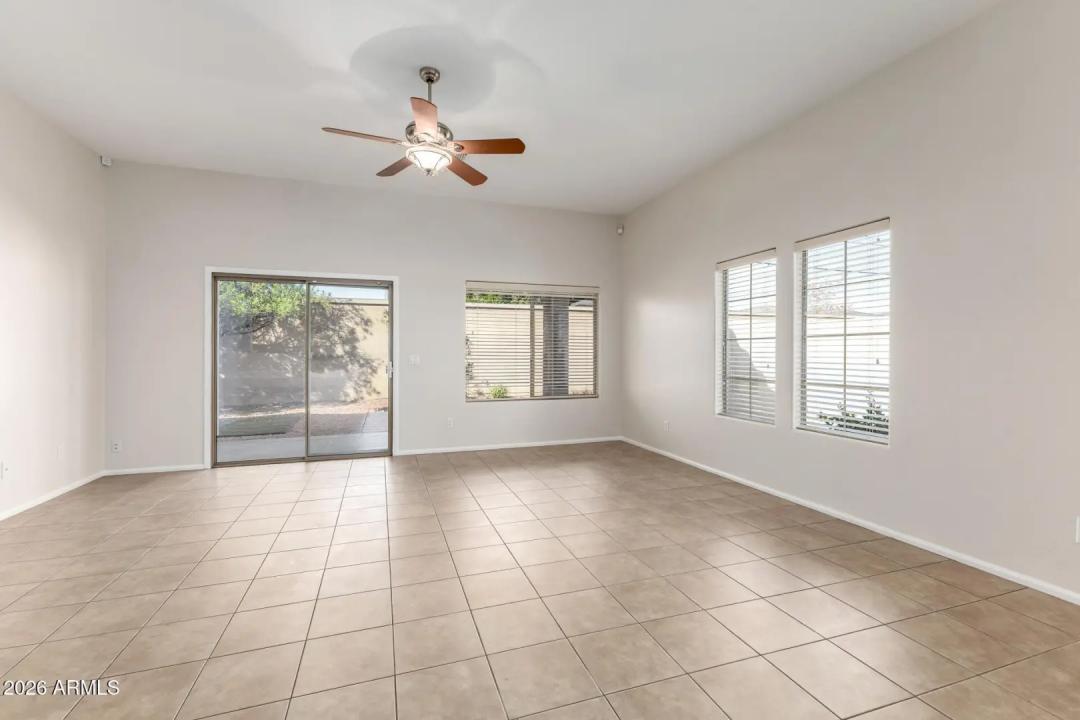 Real Estate Picture 7