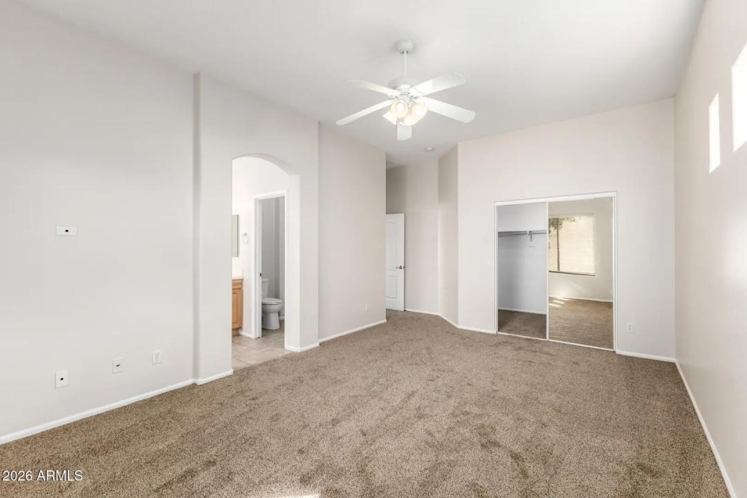 Real Estate Picture 16