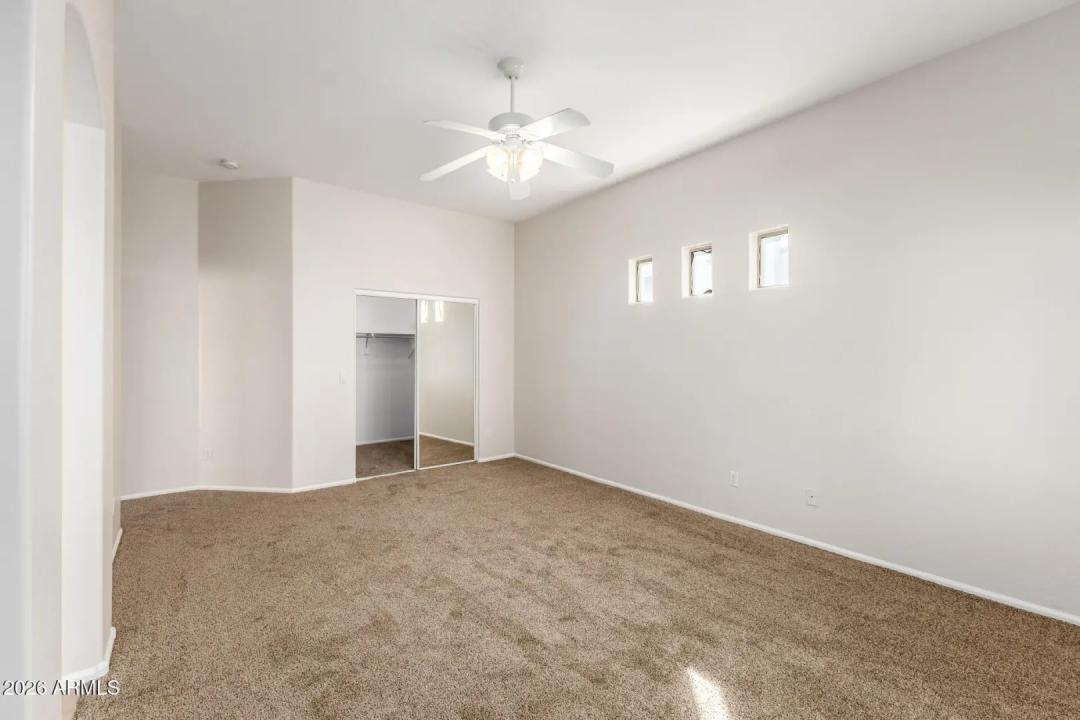 Real Estate Picture 17