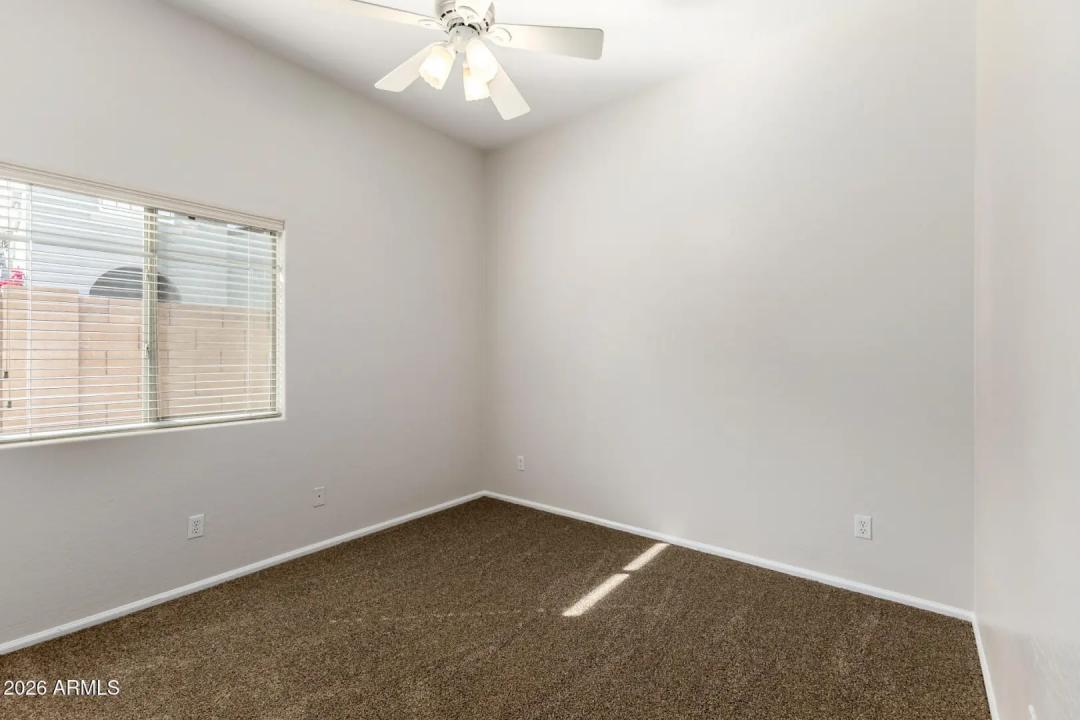 Real Estate Picture 21