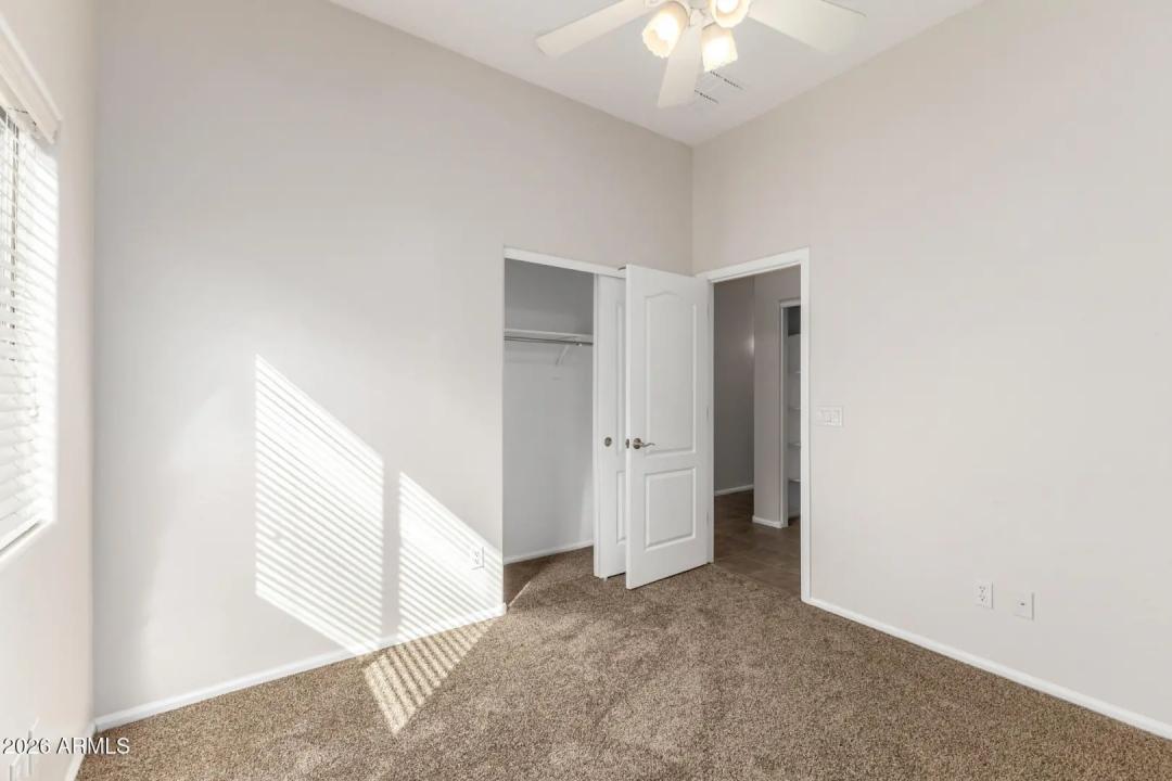 Real Estate Picture 24