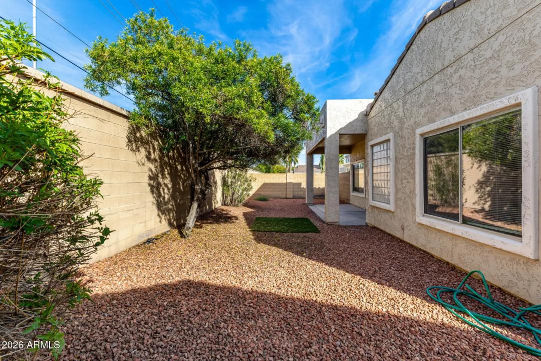 Real Estate Picture 30