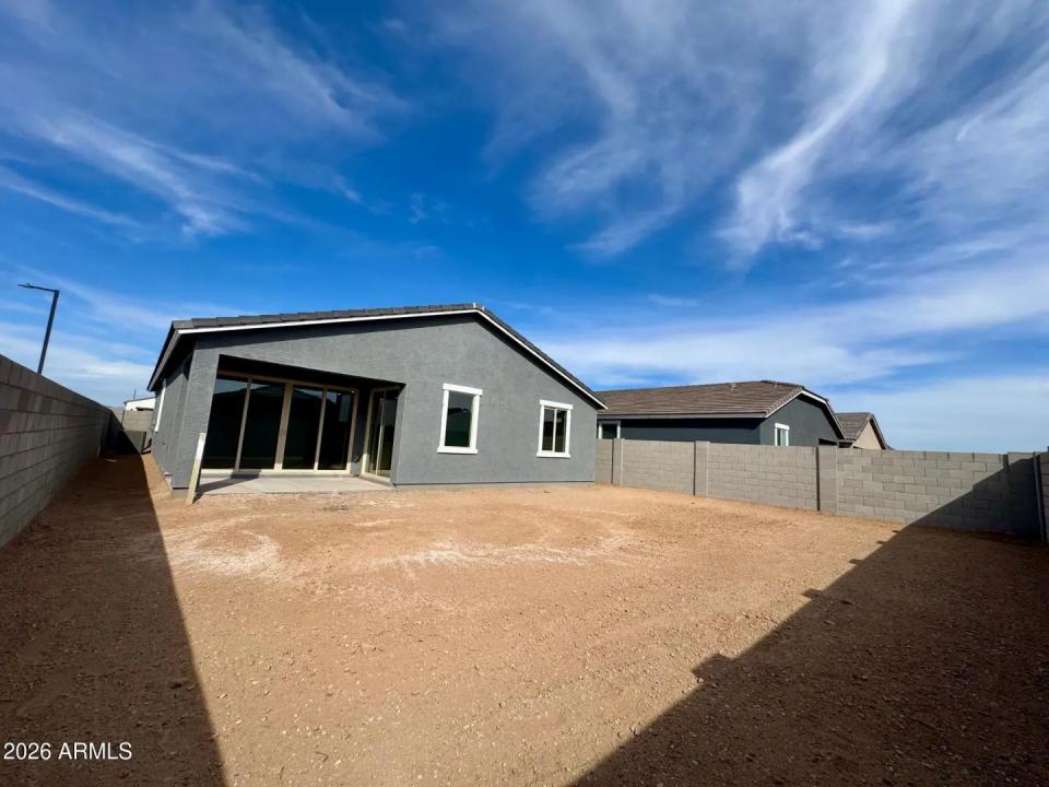 Real Estate Picture 16