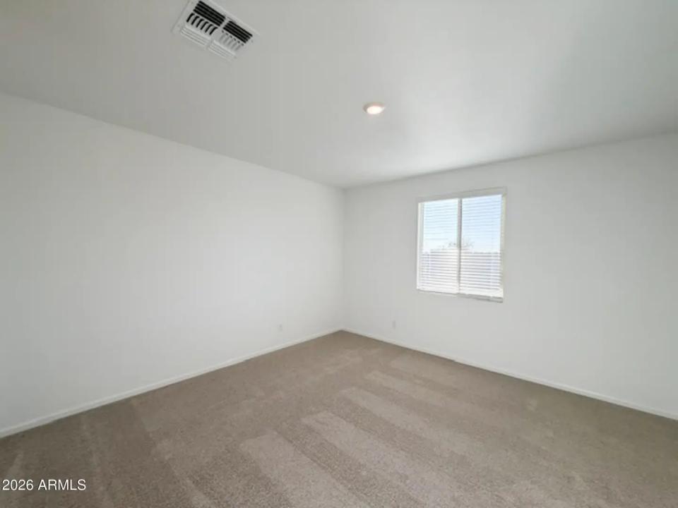 Real Estate Picture 13