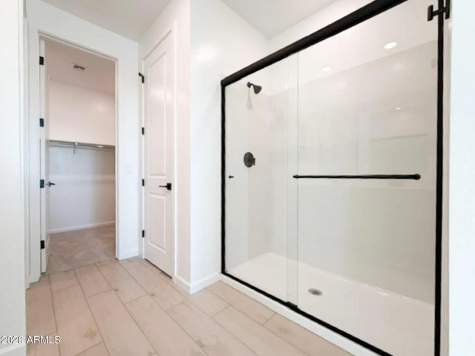 Real Estate Picture 15