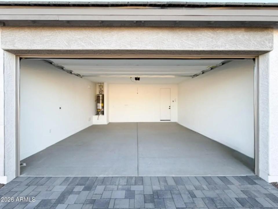 Real Estate Picture 17