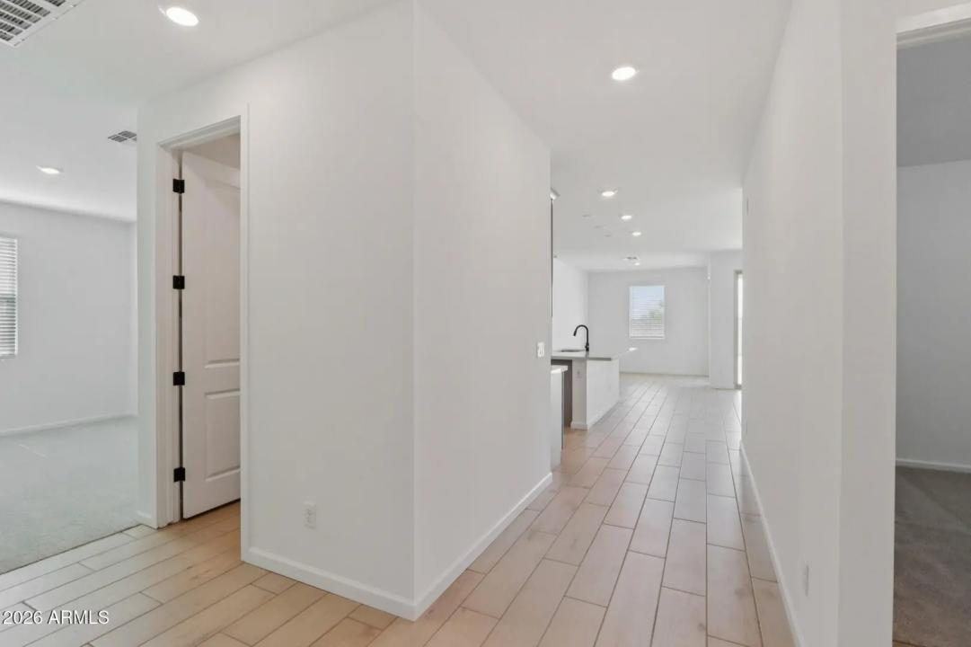 Real Estate Picture 15