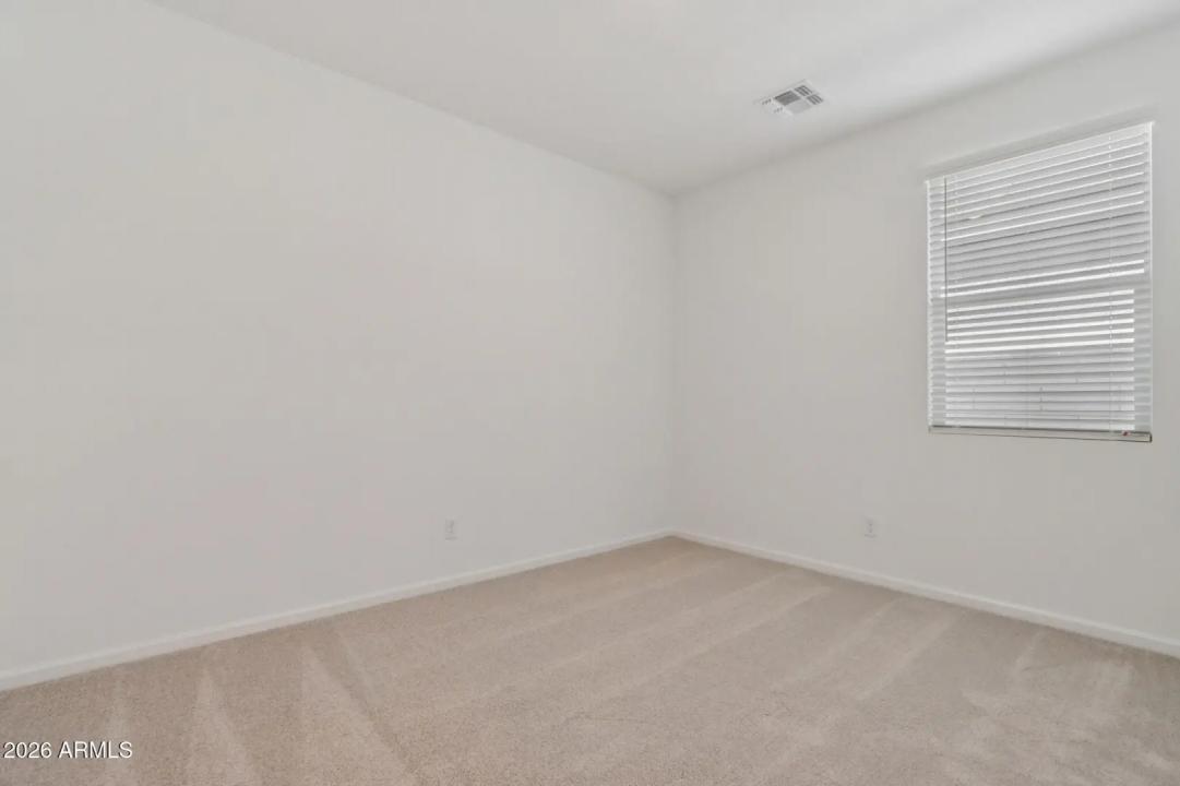 Real Estate Picture 16