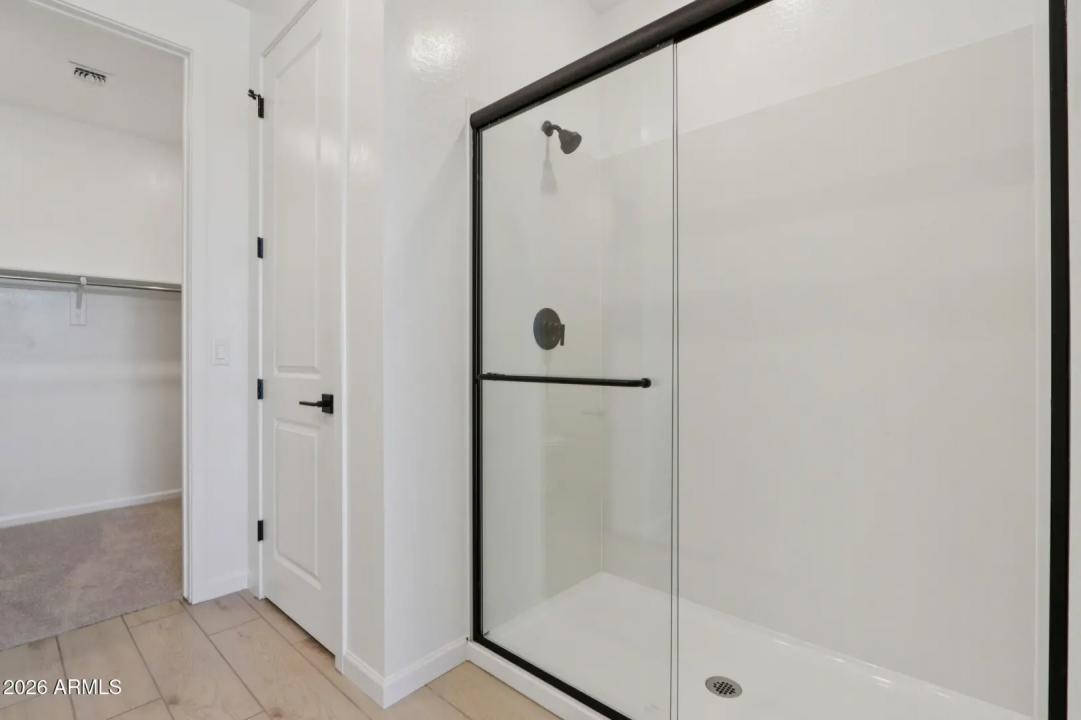 Real Estate Picture 30