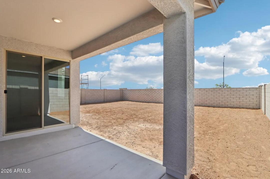 Real Estate Picture 32