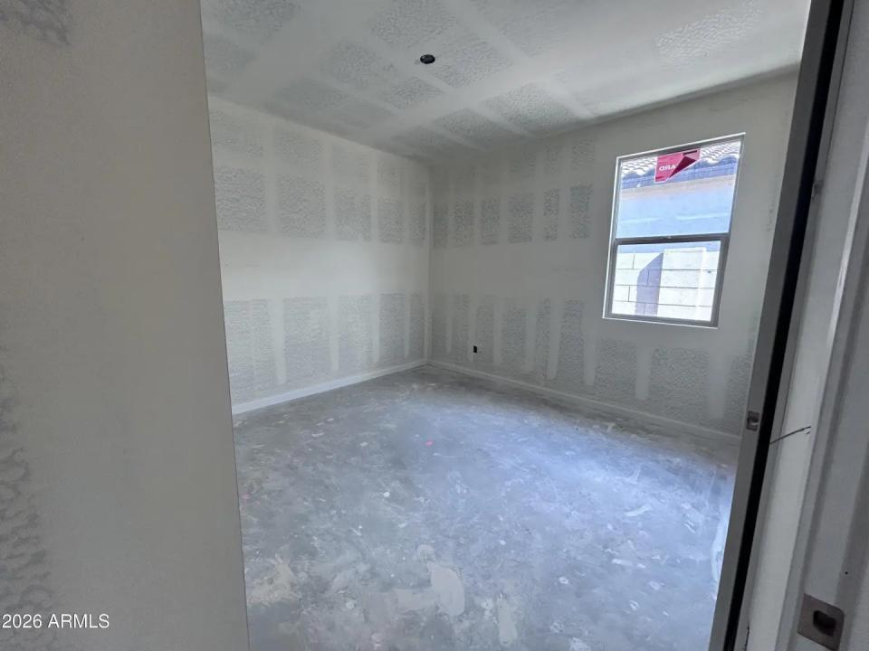 Real Estate Picture 10