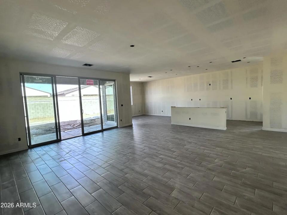 Real Estate Picture 15