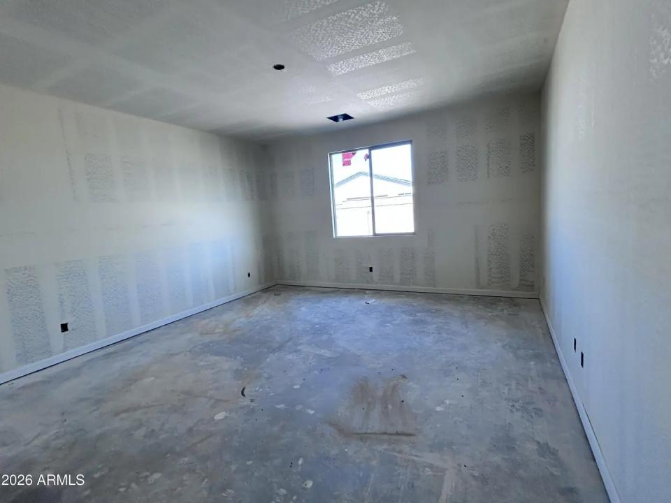 Real Estate Picture 20