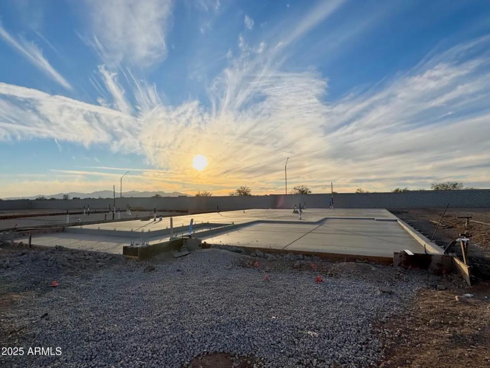 Real Estate Picture 2