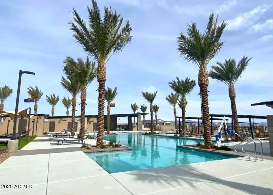 Real Estate Picture 6