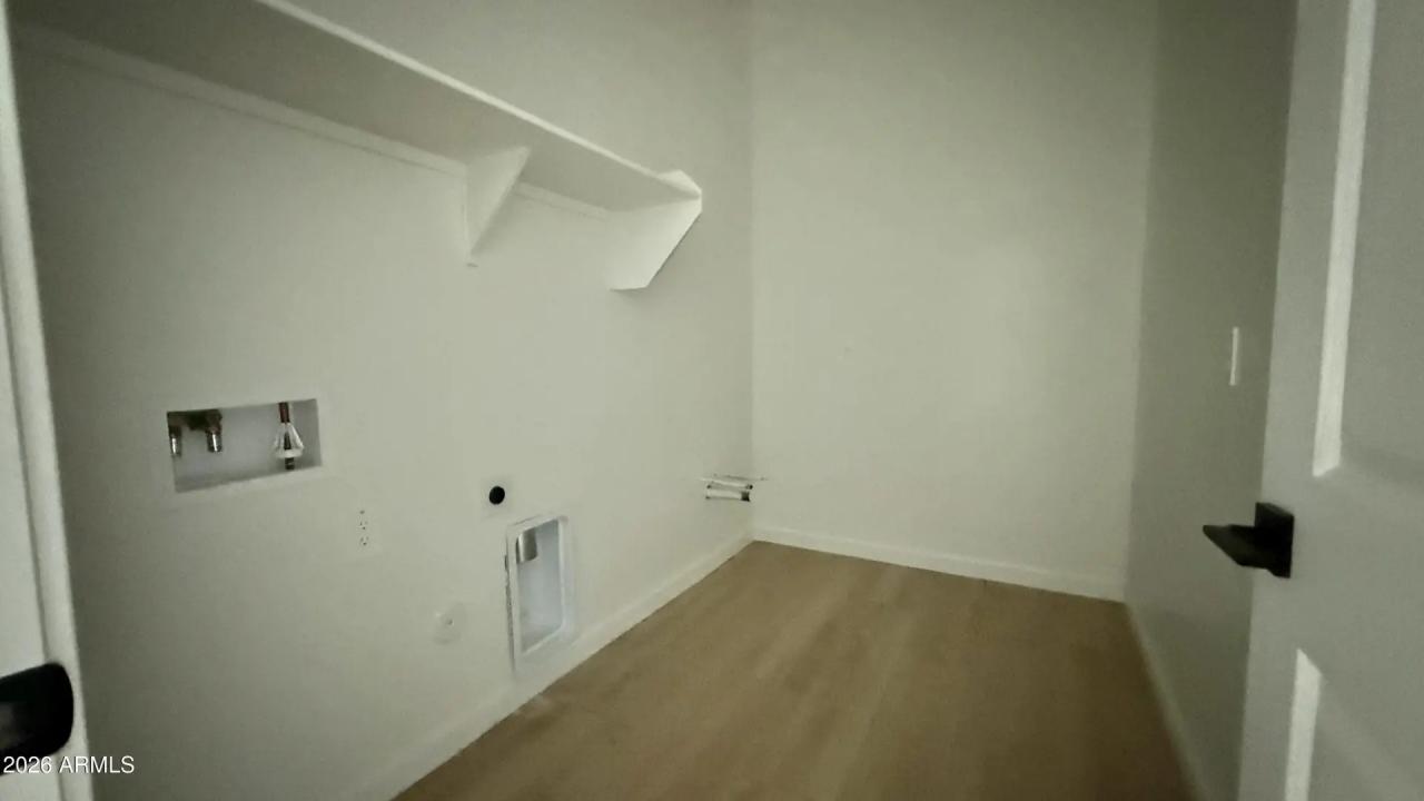 Real Estate Picture 10