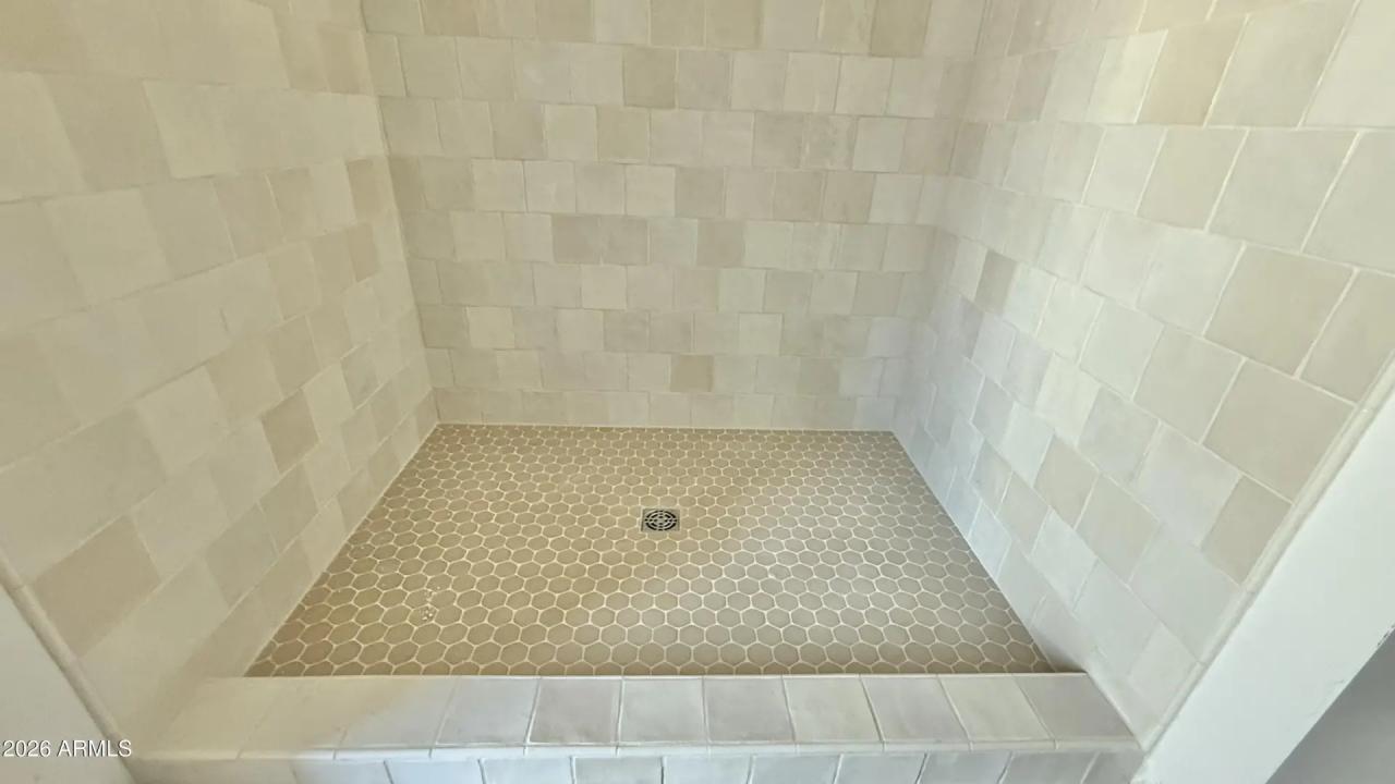 Real Estate Picture 18