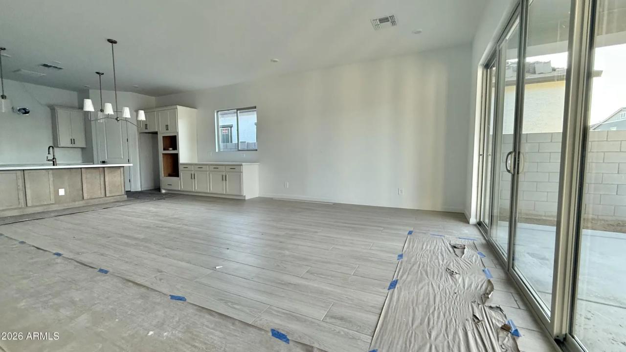 Real Estate Picture 19