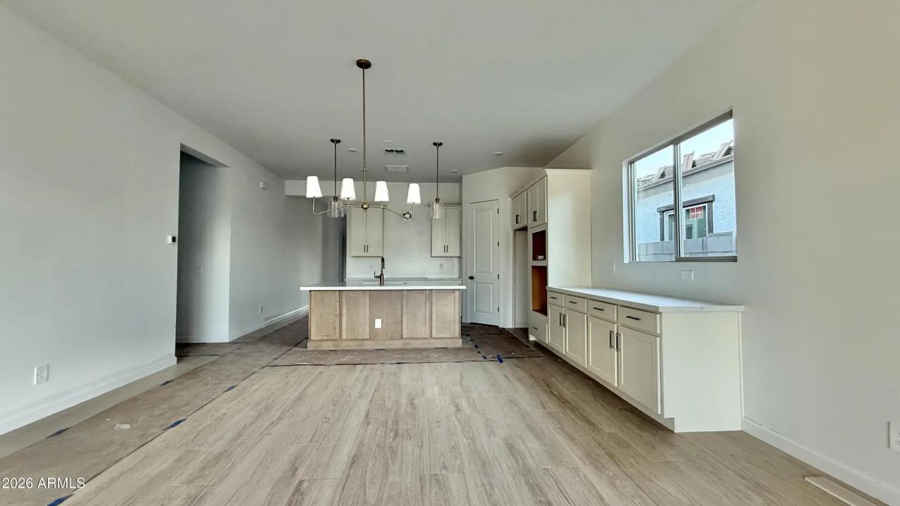 Real Estate Picture 21