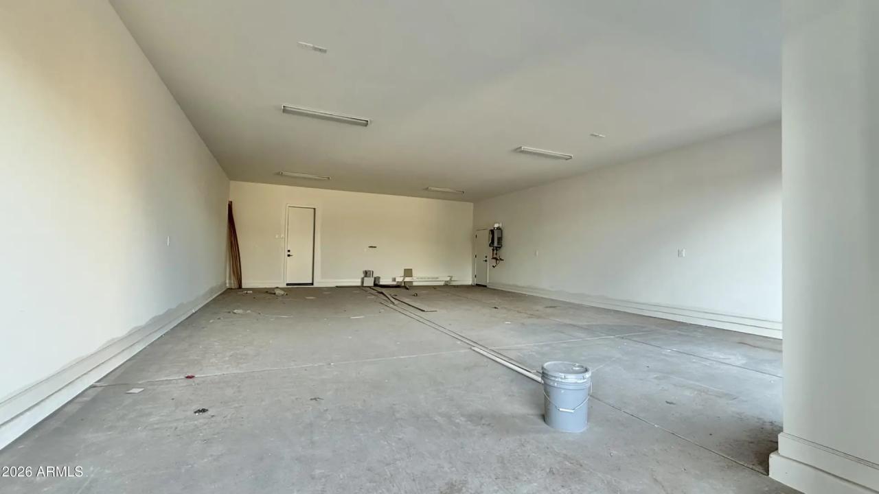 Real Estate Picture 22