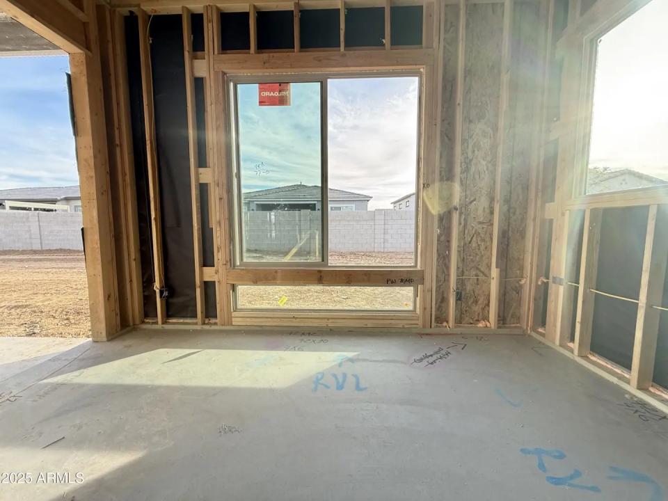 Real Estate Picture 9