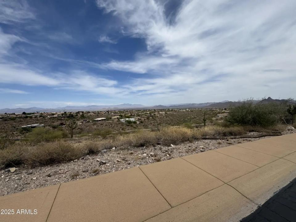 Real Estate Picture 2