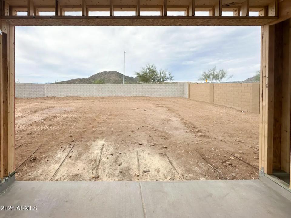 Real Estate Picture 5