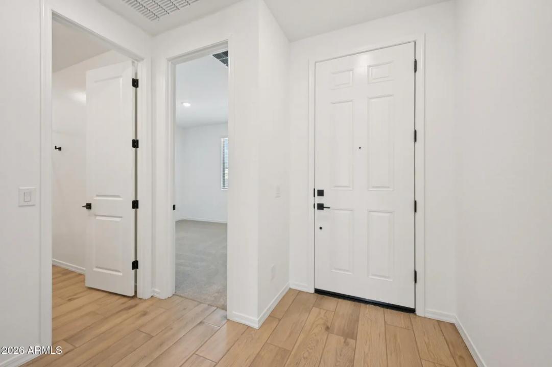 Real Estate Picture 5