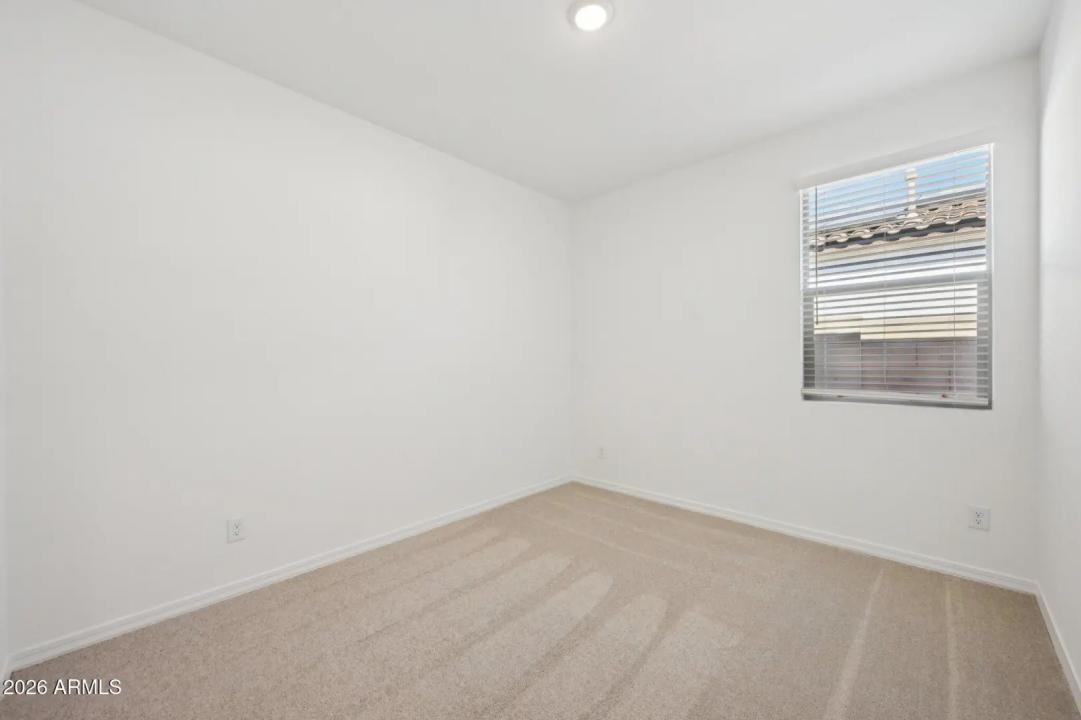 Real Estate Picture 19